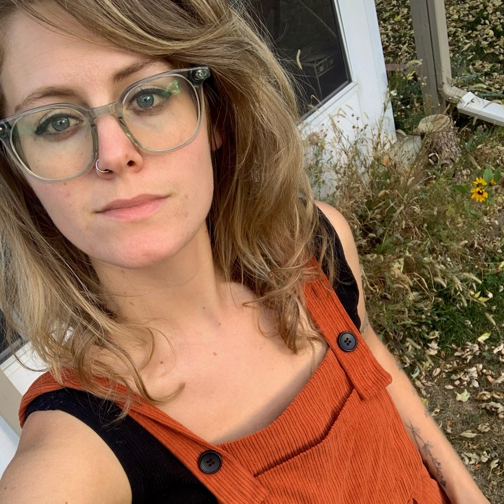 Meet your Posher, Madeleine